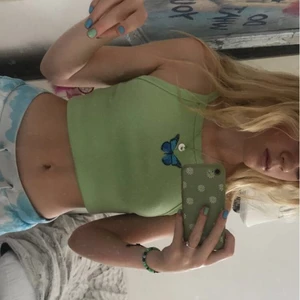 Gulligt grönt linne. - Ett jätte gulligt grönt linne, alldrig andvänd endast provad.💚