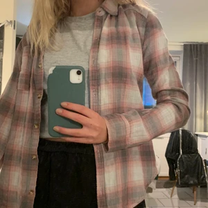 Holister skjorta  - Snygg hollister skjorta i skönt material🤩