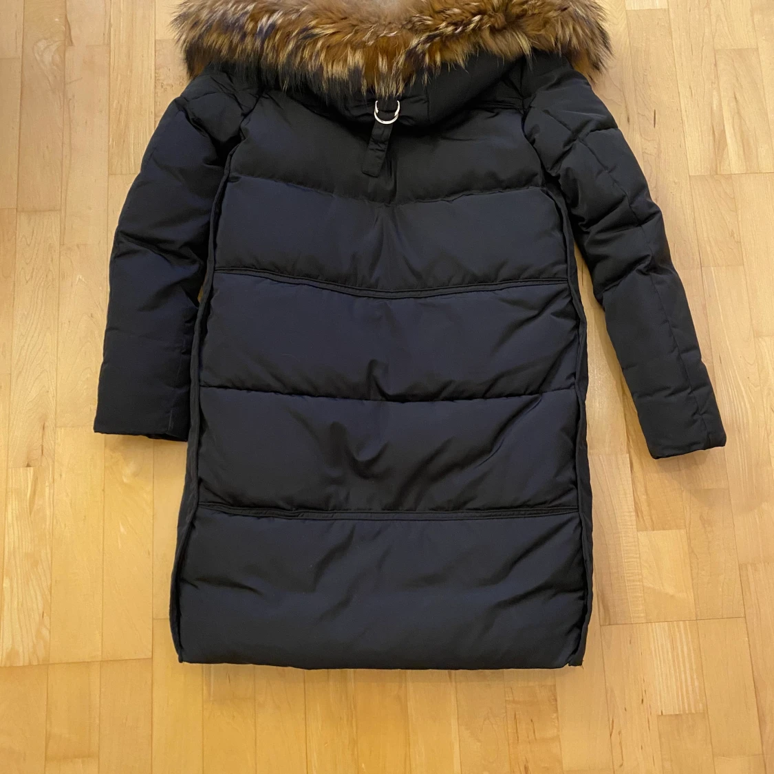 Hollies jacka.  - 90