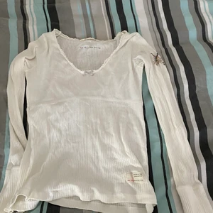 Odd Molly u-ringad  - Storlek 0 vilket motsvarar stl Xs. Inga fel. Inte använd bara legat i garderoben där av priset. Ny pris 700kr