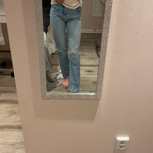 Zara jeans - Zara jeans storlek 34 (jag är 173, s) passar mig perfekt