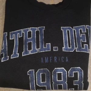 En tröja - En jätte fin tröja som är från gina