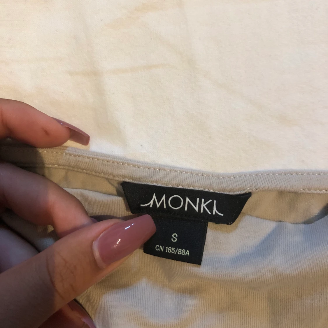 Topp från monki - 90