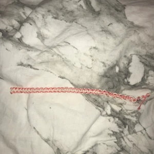 Superfint armband! - Jag har gjort detta ! Pris: 10kr + 12kr frakt = 32kr! Storlek: ALLA. Går att justera 💓