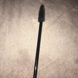 Oanvänd ögonfrans/ögonbryns borste!  - Pris= 5kr + 12kr frakt = 17kr 