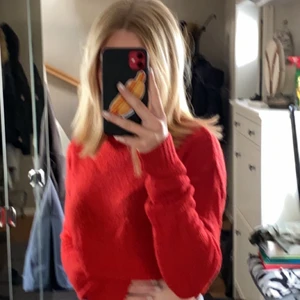 från hm - denna köpte jag för ganska länge sen, har inte använt för tyckte att armarna var för långa. Köpte på H&M i xs minns inte priset men denna ger jag en 50kr för