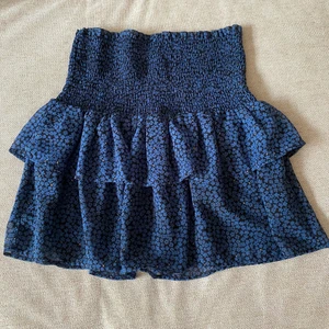 Volangkjol - Jättefin volangkjol🤩 bra skick, kan både mötas upp och frakta.  Helt slutsåld! 