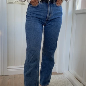 Weekday voyage jeans - Jeans från Weekday i stl 24/28. Knappt använda 