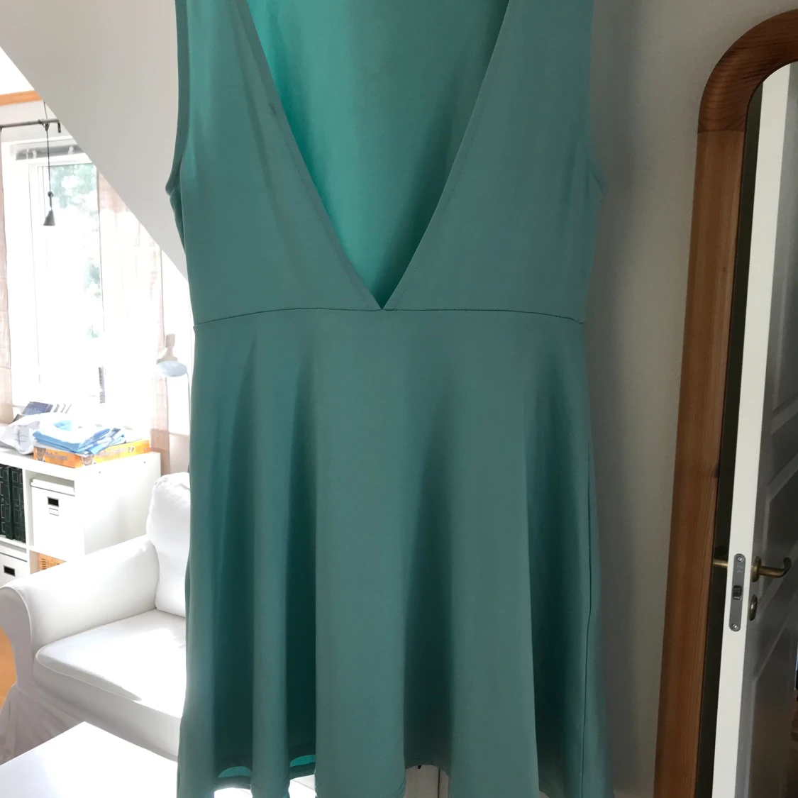 Turkosblå skaterdress med v-ringad rygg - 90