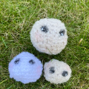 Små boll gosse djur! - Små/stora gosse djur/ prydnader! Färger:vit och bege!🤍🌸 Små=10 stora=20🌸🤍