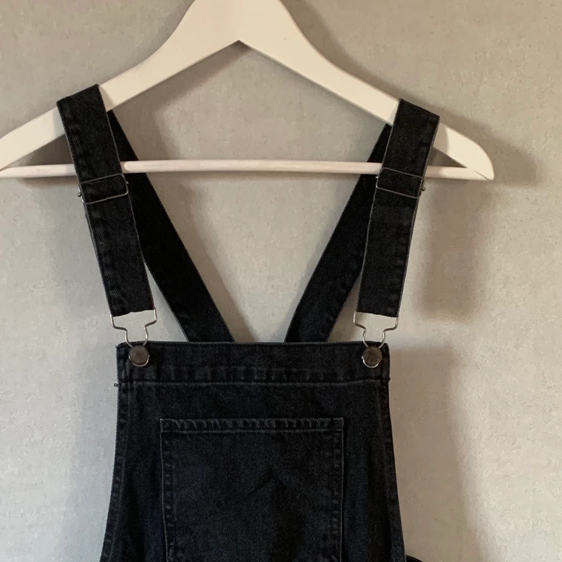 Hängselklänning storlek 38 - 91