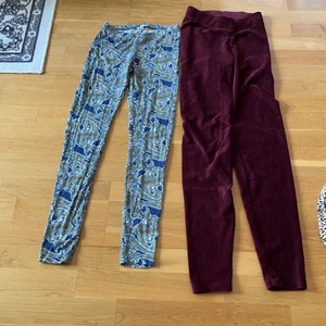 tights - Dom är aldrig använda den till höger är det XS och den andra är small på de är båda för 140kr