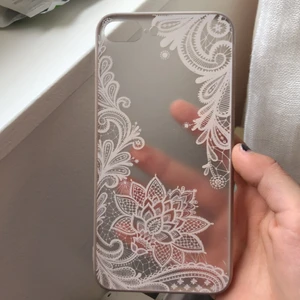 Skal  - Fint skal till iPhone 8/7+