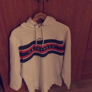 Jack and Jones hodie, M - Frakta ingår ej under köp, 499 kr. 