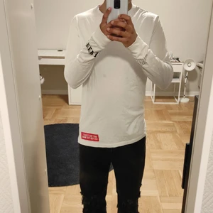 fet långärmad med tryck  - tvärfet 