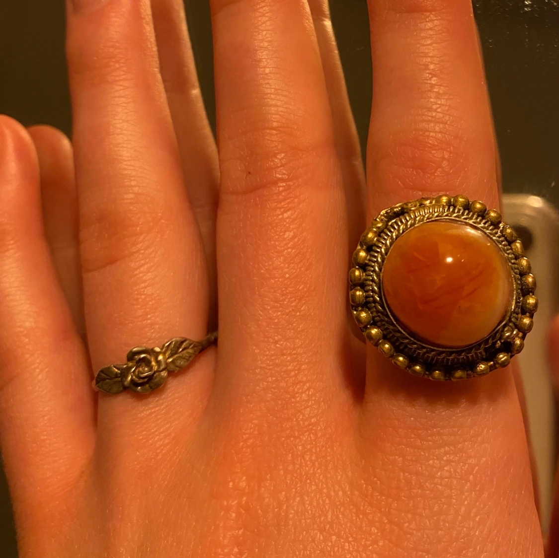 Antik ring med orange sten - 90