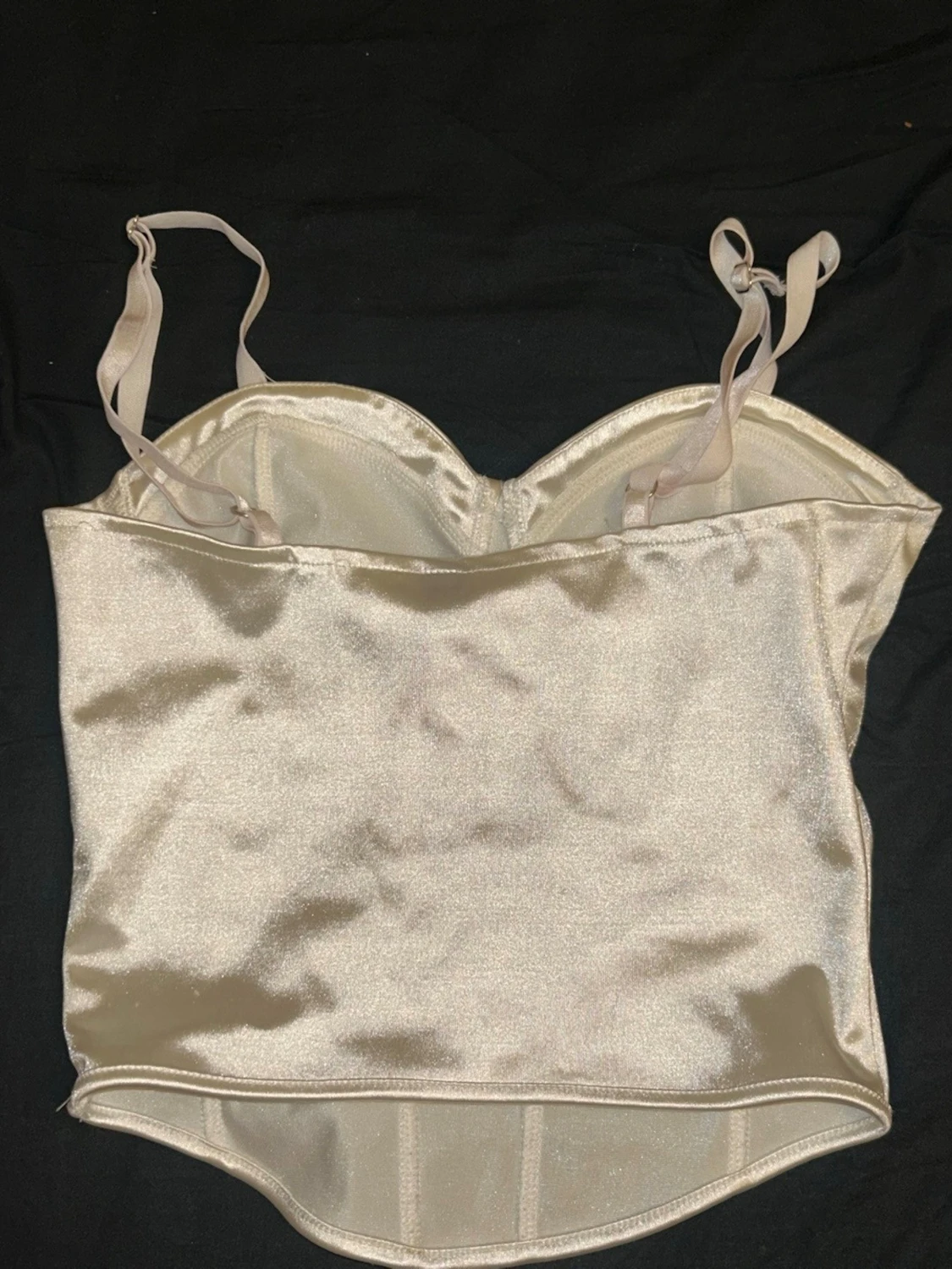 Champagnefärgad satin korsettopp - 1