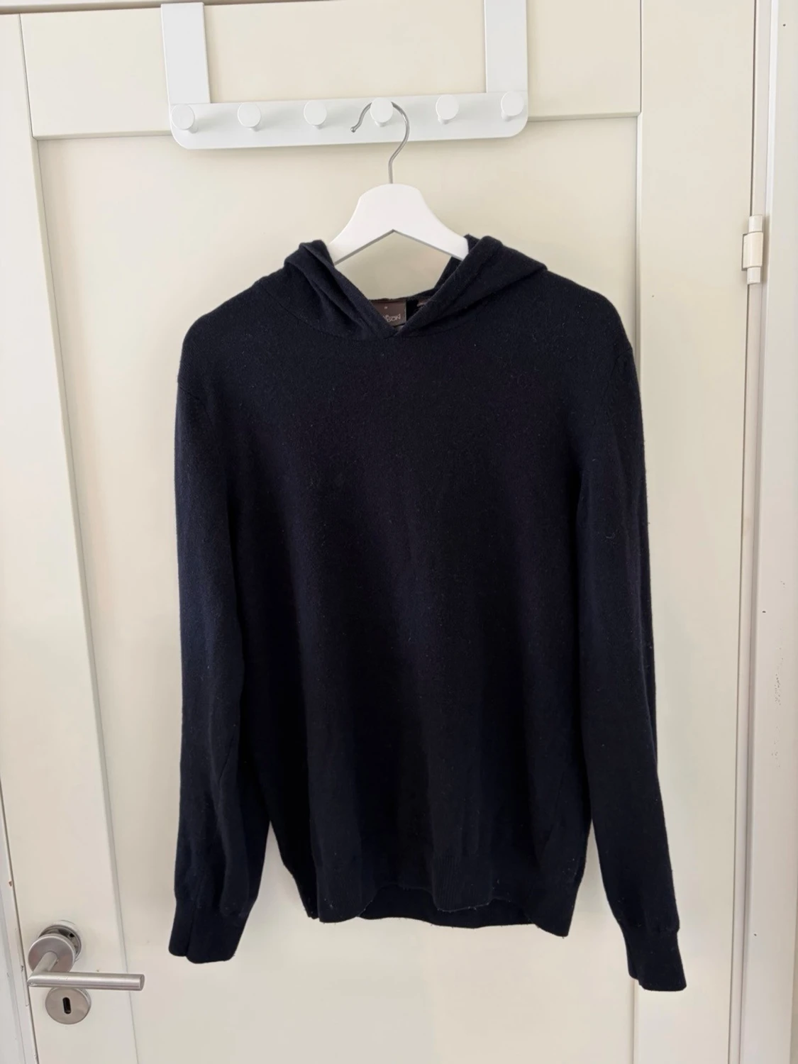 Marinblå cashmere hoodie