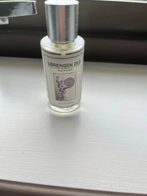 Sørensen 26.0 one bold chemist Oanvänd - Oanvänd parfym 50ml av One bold Chemist. Inspirerad av initio side effect. 175kr, hälften av nypriset. 