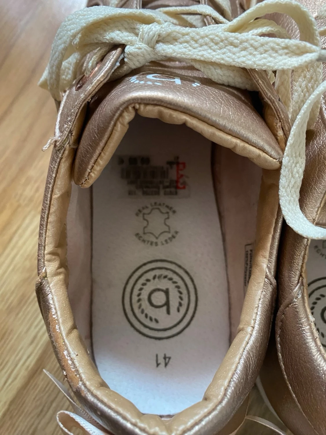 Roséguld,brons bugatti sneakers med beiga snören - 2