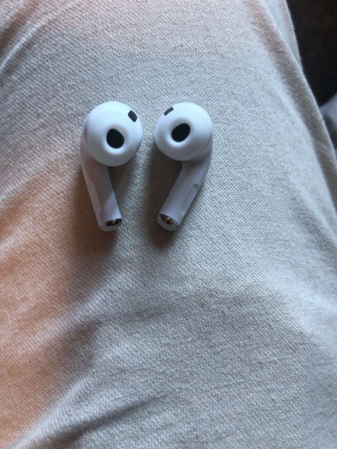 Apple AirPods Pro 2med laddningskabel - 4