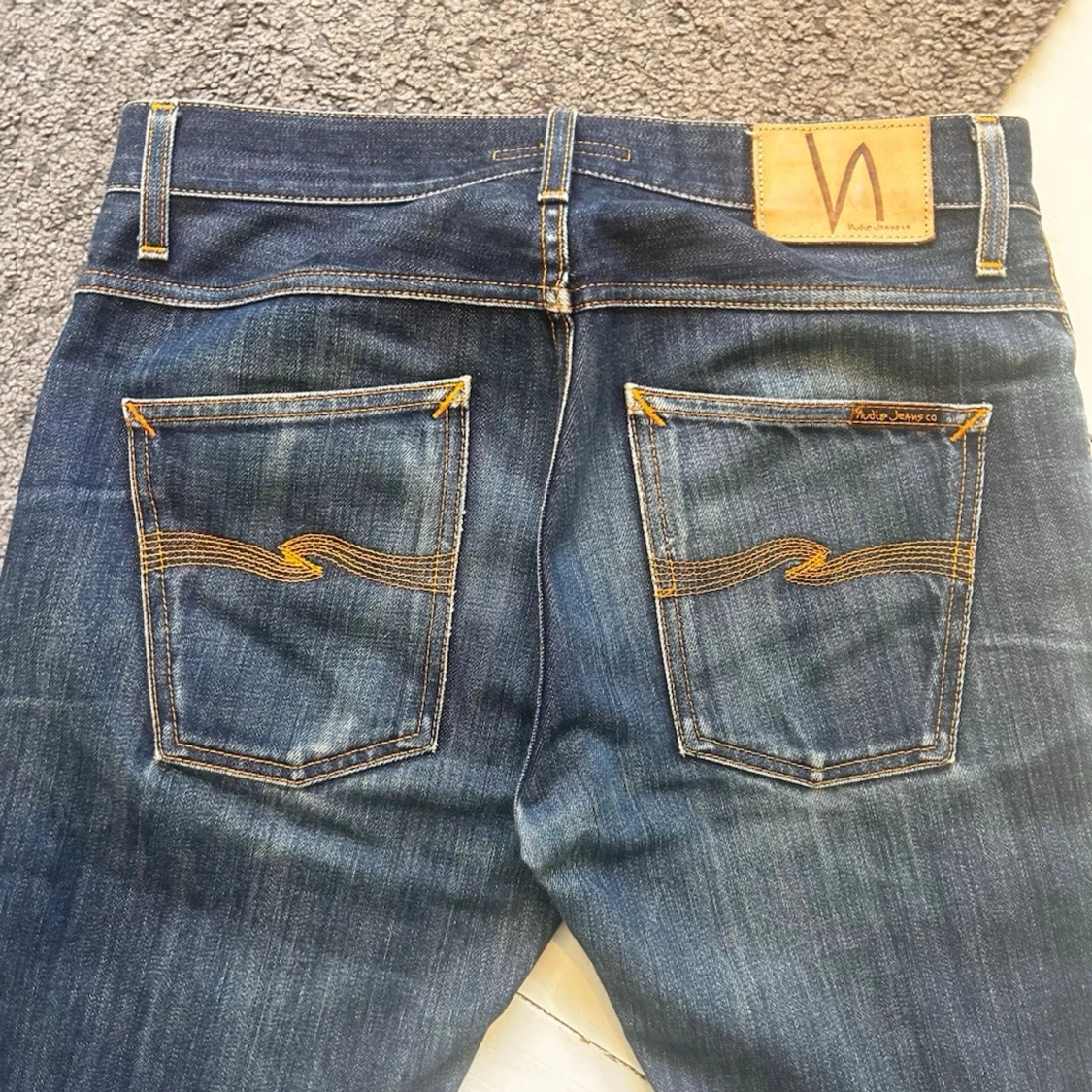 Mörkblåa Nudie Grim Tim Dry Selvedge Jeans  - 3