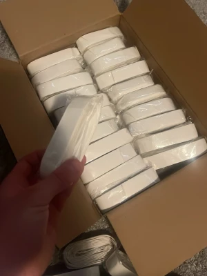 Innebandy lindor  - Säljer helt nya innebandy lindor. Bra grepp 1 för 75 kr 10 för 500 kr
