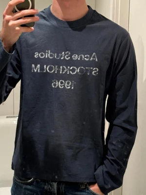 Acne studios full sleeve - Great condition, used once. Same day shipping. Comes with the original bag that it came with. Relaxed/ baggy fit. 85% Cotton 15% True Hemp.