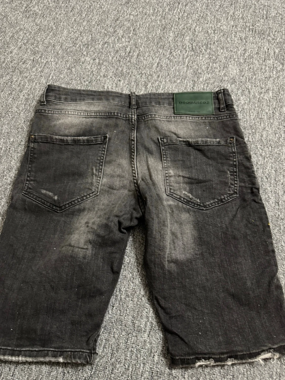 Svarta jeansshorts från Dsquared2 - 2