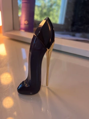 Carolina herrera mini - Detta god doft! Carolina herrera perfym i mini💕bara provat en gång men inte min typ av doft!