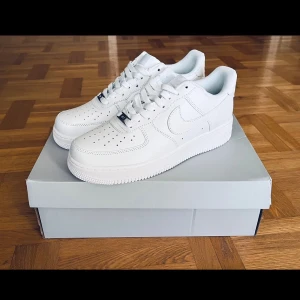 Air force 1 oanvända - Helt nya oanvända Af1  priset är ej hugget i sten Kan mötas i Västerås