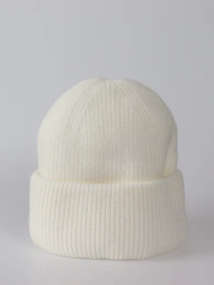 Vit 005 - Mössan är one size (56-58) och är gjord på 100% polyester med ett tjockt hållbart satin