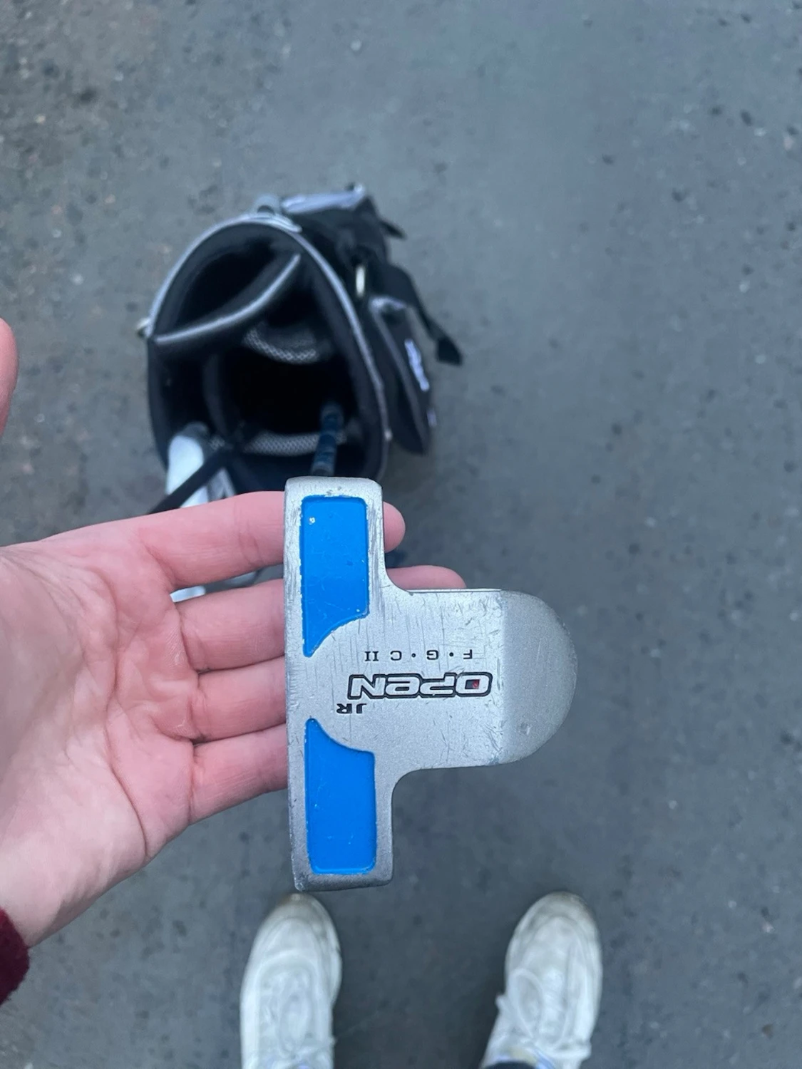 Golfbag med klubbor från Open - 3