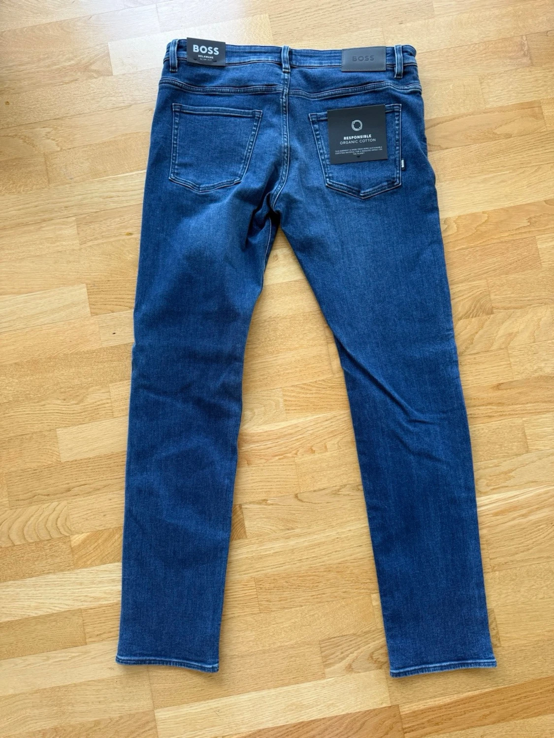 Blå slim fit jeans från BOSS - 1