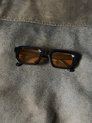 Noir Amber - 14.5 x 4.2 cm. Statement, unisex