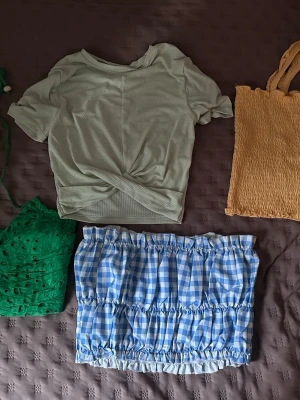 4 toppar - 4 toppar från olika märken, paket pris📦  Grön topp: Zara  Mintgröna topp: HM Gul topp: New look Blå topp: SHEIN