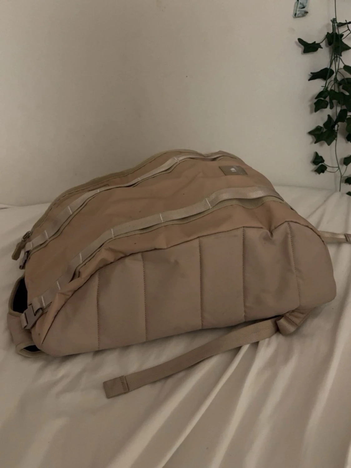 Beige ryggsäck från Douchebags - 3