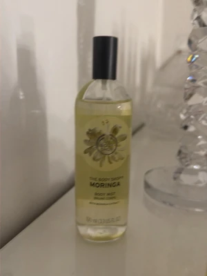 The body shop  - En body mist som aldrig är använd. 