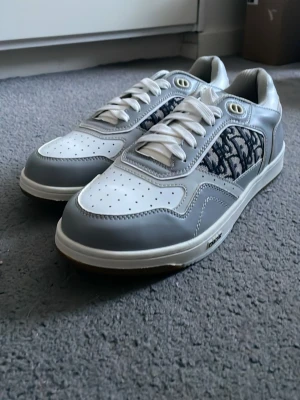 Dior B23 1:1 - 1:1 aldrig använda