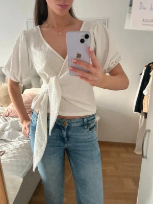 Blus costes - Super fin blus, perfekt till fest🍾passar xs-s.    Sparsamt använd💓