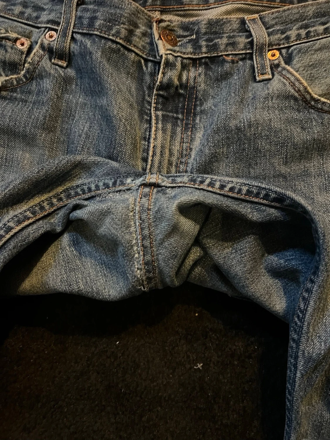 Blå raka jeans med rå kant - 4