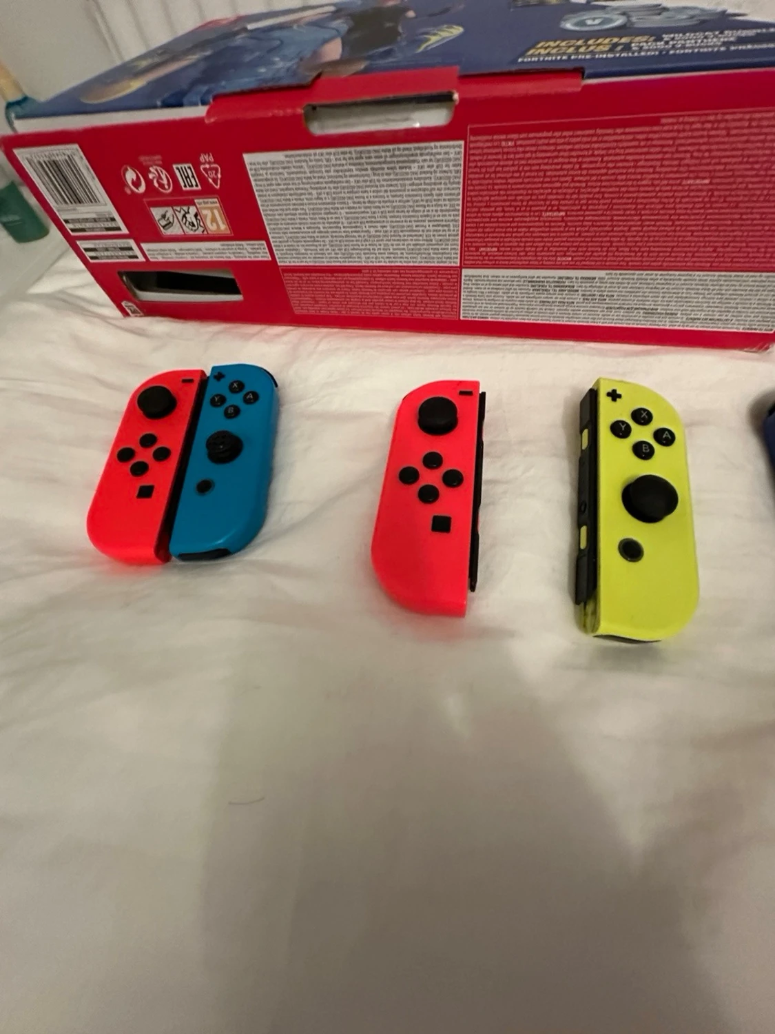 Nintendo Switch Fortnite Edition med tillbehör - 3