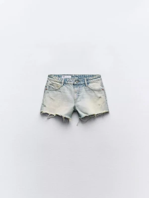 Lågmidjade shorts - Jättefina basic lågmidjade shorts, passar till allt. Använt dem ett fåtal gånger💖💖