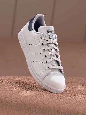 Adidas Stan Smith vita sneakers - Storlek 36