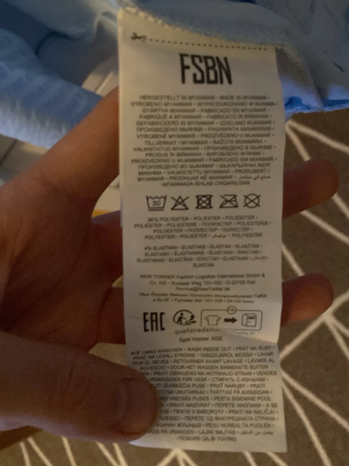 Blå hoodie med dragkedja och tryck - 2