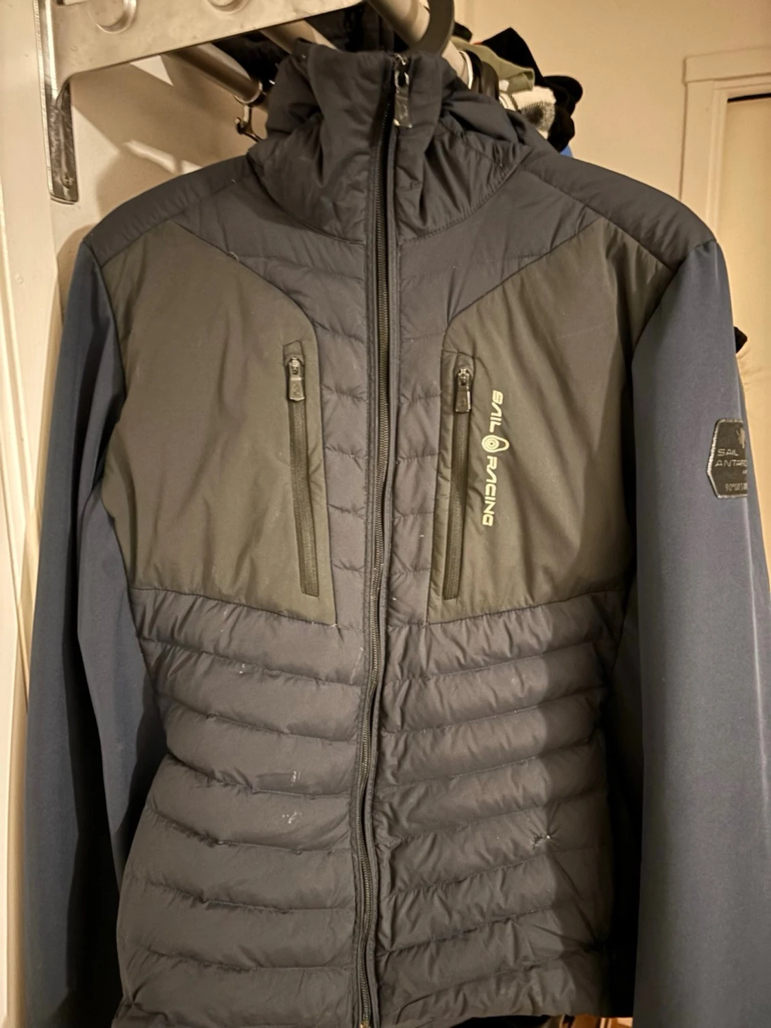 Mörkblå vindjacka från Sail Racing