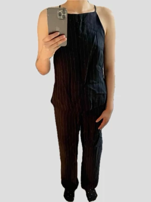 Snyggt och elegant matchande set - Snyggt och elegant matchande set från Topshop i mjukt satinliknande material.