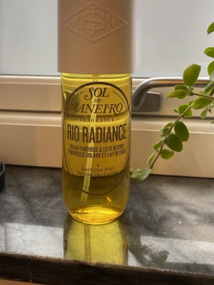 Sol de Janeiro  - Använd 4-5 gånger