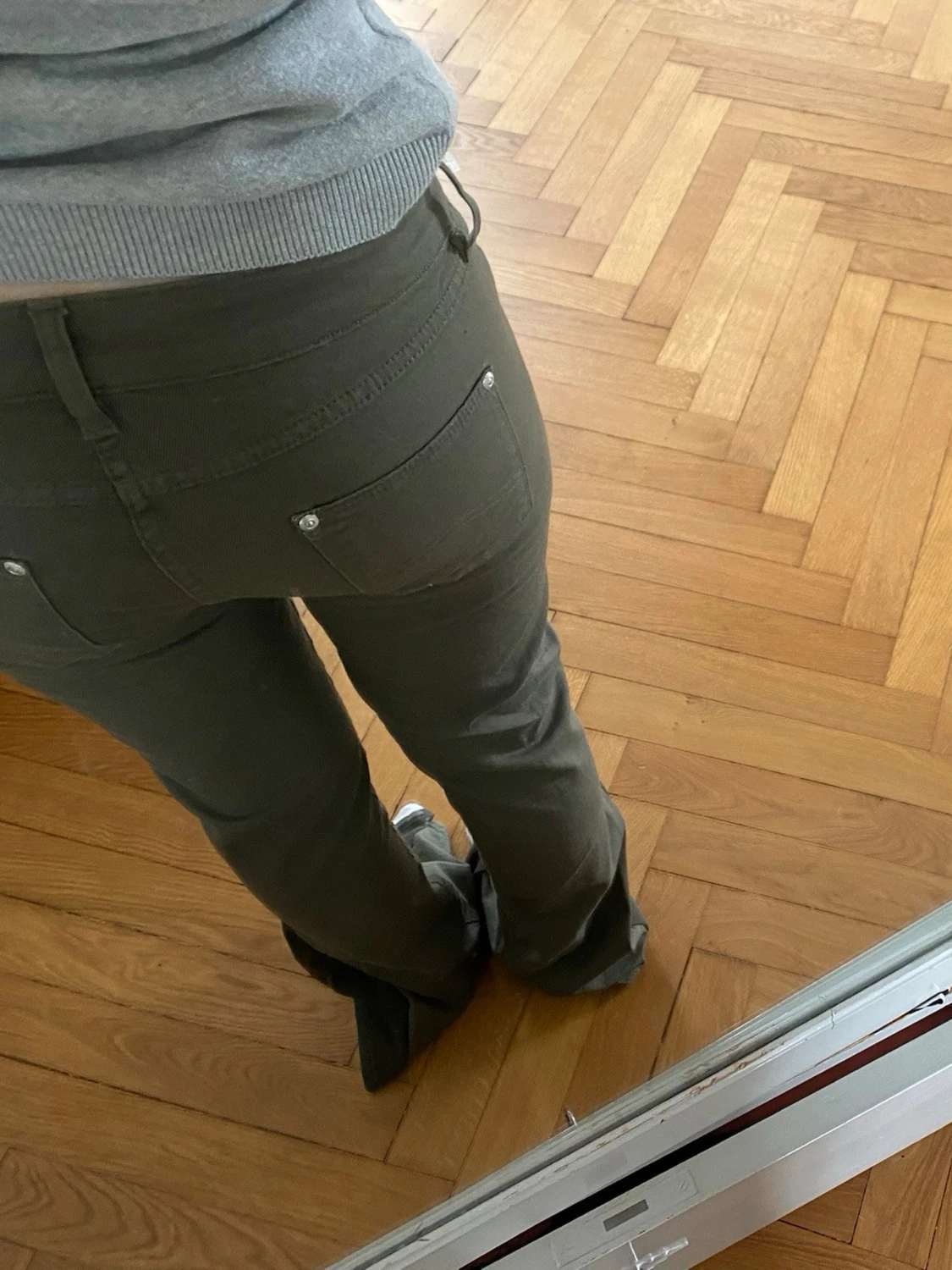 Mörkgröna bootcut jeans - 1