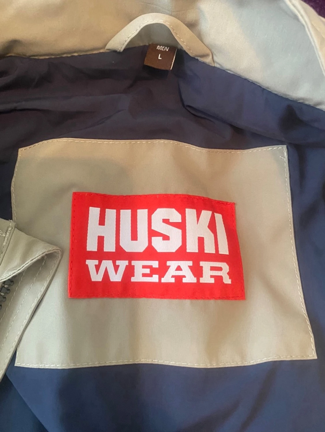 Beige vindjacka från Huski wear - 2